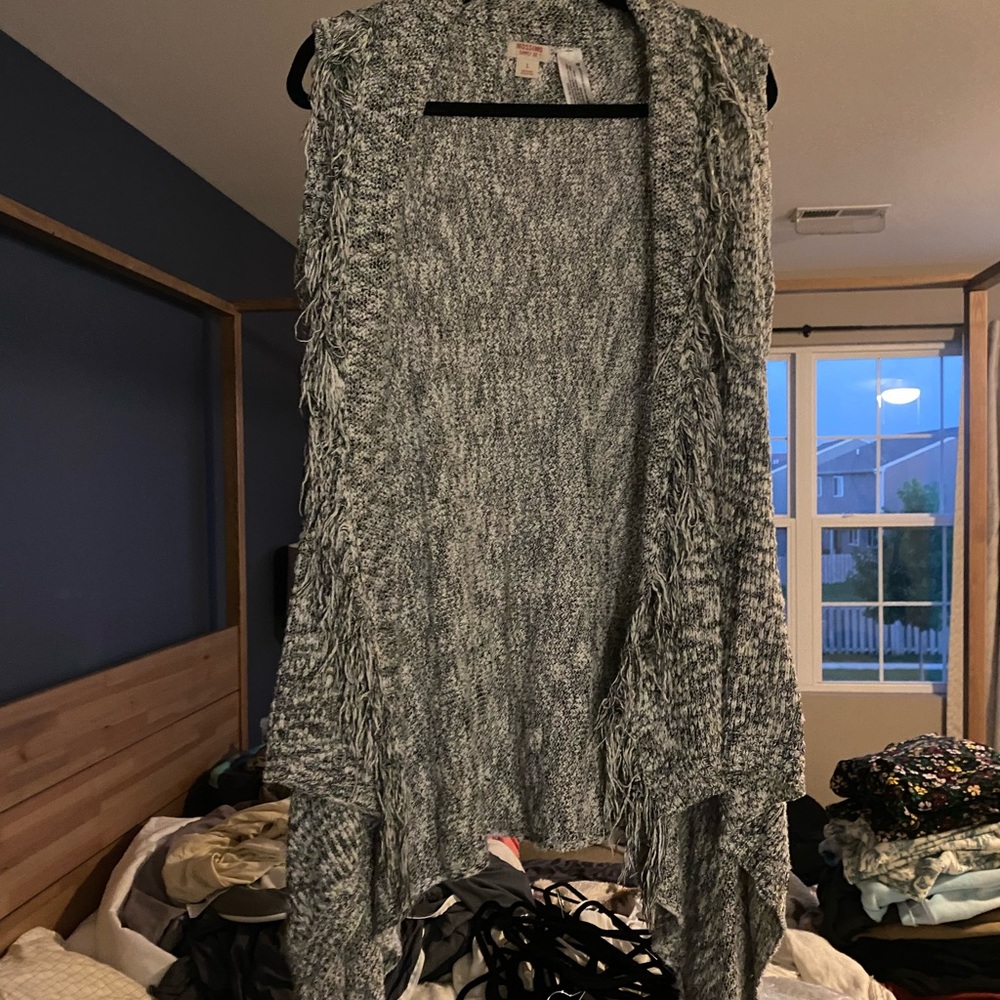 Knit fringe vest